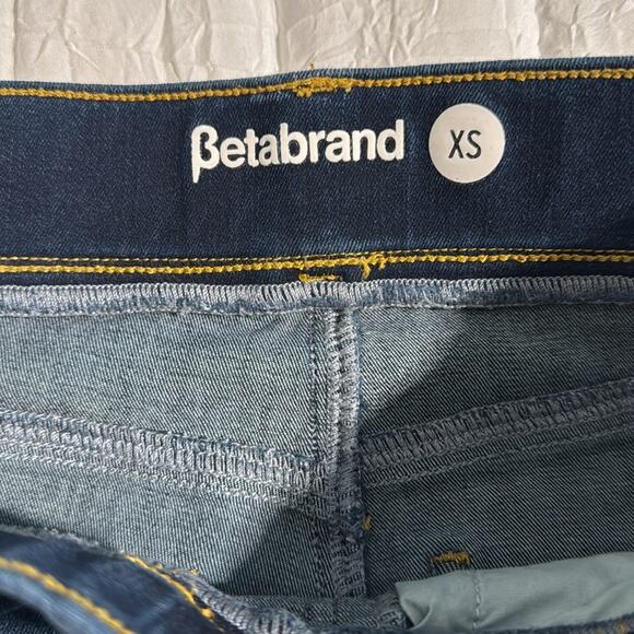 Betabrand Dark Wash Mid-Rise Flared Jeggings Jeans - Picture 4 of 7